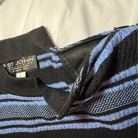 St. John Collection Black and blue striped pullover Size Large - Picture 5 of 7